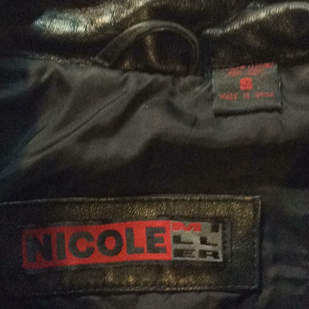 Nicole Miller Leather jacket, brown, size small. - Picture 2 of 6
